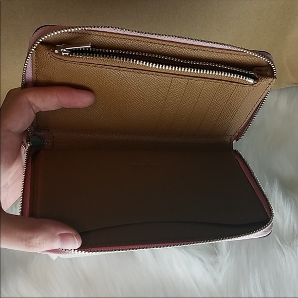 Coach Wallet - Picture 3 of 3